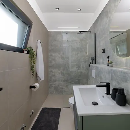 Casa Presika- Wellness, Fiber Net & Peace * Labin