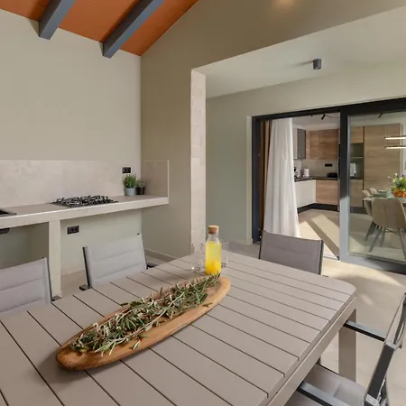 Casa Presika- Wellness, Fiber Net & Peace Villa Labin